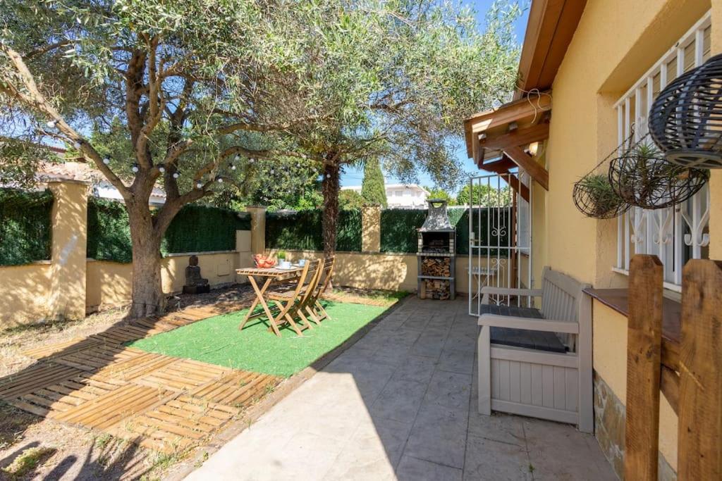 Casita Con Jardin, Bbq, Wifi, Centro Y Playa Villa Empuriabrava Dış mekan fotoğraf